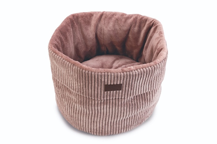 Designed By Lotte kattenmand Ribbed roze 50x50x35cm