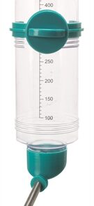 TRIXIE DRINKFLES KUNSTSTOF MET SCHROEFBEVESTIGING ASSORTI